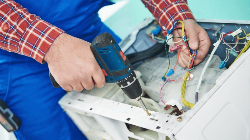 Güdül Termodinamik Termodinamik çamaşır makinesi kart tamiri – Su almama arızası orijinal parça ile giderildi. - Teknik servis örneği